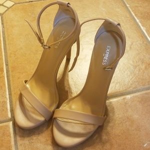 Express Nude Heel